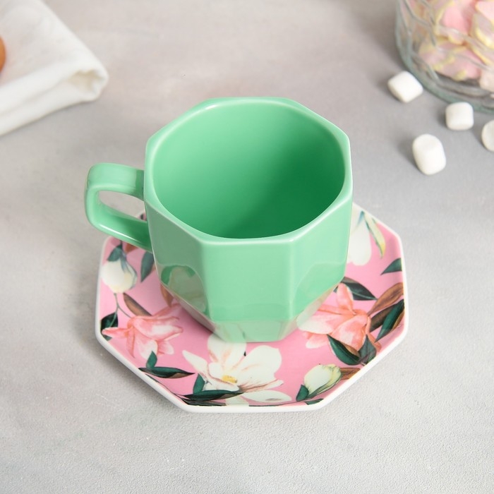 Чайная пара «Цветы», кружка 200 мл, блюдце 13 см Чайная пара «Цветы», кружка 200 мл, блюдце 13 см