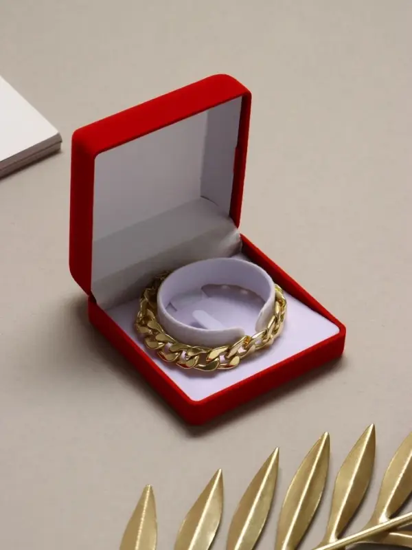 Футляр бархатный под браслет &laquo;Классический&raquo; 9&times;9&times;4 см, красный, d=5.4 см