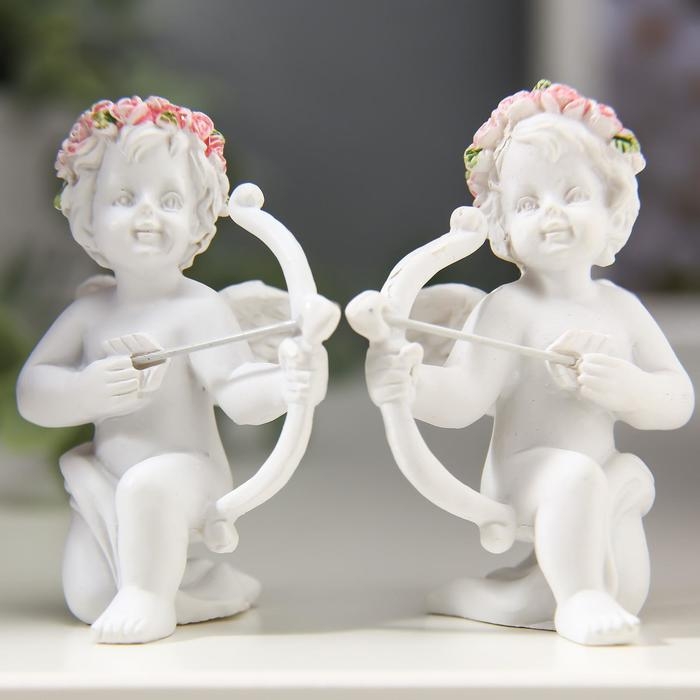 Сувенир полистоун  Сувенир полистоун "Купидон" в венке из роз, МИКС, 6,5х6х5 см