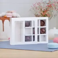 Коробка для 9 конфет, белая, 13.8&times;13.8&times;3.8 см