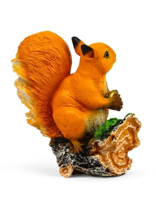 Садовая фигура из полистоуна &laquo;Белочка с орешком на пне&raquo;, 25&times;12&times;23 см