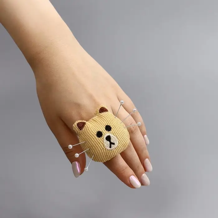 Игольница-кольцо «Мишка», 5×5.5×4 см, коричневая Игольница-кольцо «Мишка», 5×5.5×4 см, коричневая