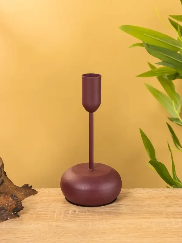 Подсвечник на 1 свечу текстурный  Подсвечник на 1 свечу текстурный "Баклажановый" 8х8х15,5 см