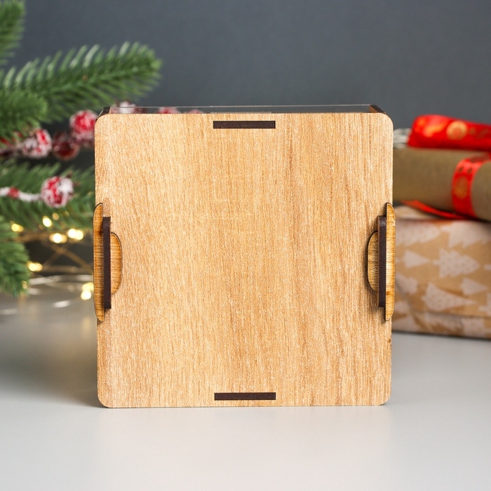 Новогодняя копилка с акрилом  Новогодняя копилка с акрилом "Новый год" 12х12х4 см