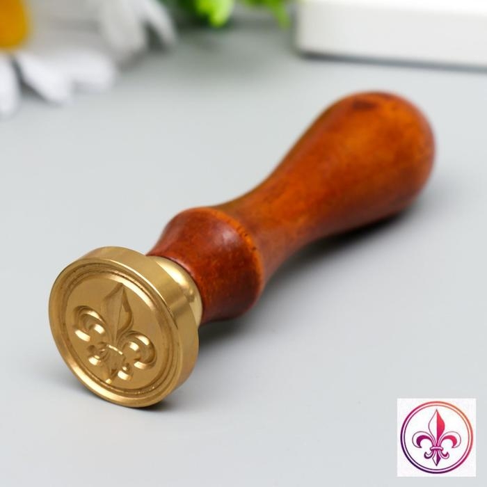 Печать для сургуча с деревянной ручкой Печать для сургуча с деревянной ручкой "Геральдическая лилия" 9х2,5х2,5 см