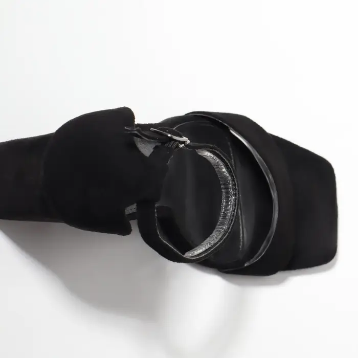 Полоски под ремешки, на клеевой основе, набор - 4 шт., силиконовые, 9.5×0.7 см., прозрачные Полоски под ремешки, на клеевой основе, набор - 4 шт., силиконовые, 9.5×0.7 см., прозрачные