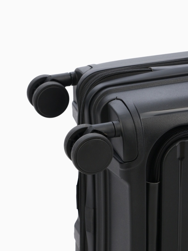 Чемодан 20 Чемодан 20", PP, 38*22*56, отд на молнии, отд/ноут, код замок, 4 колеса, черный