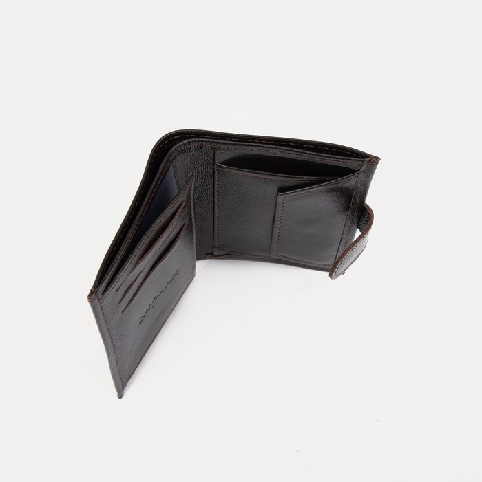 Портмоне мужское на кнопке, отдел для автодокументов, цвет коричневый Портмоне мужское на кнопке, отдел для автодокументов, цвет коричневый