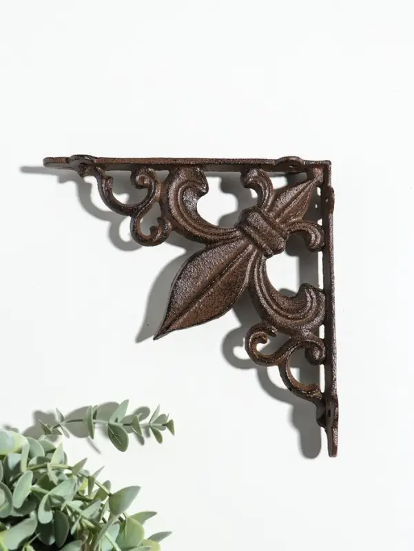 Сувенир чугун уголок "Геральдическая лилия" 19,5х19,5х4,5 см