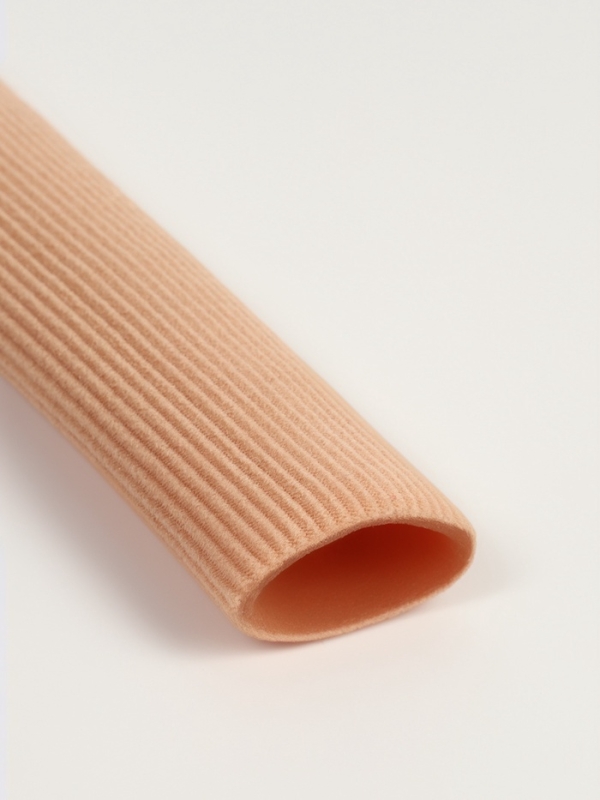 Напальчник - трубка от мазолей и натирания, для рук и ног, с силиконом, d = 2 × 15 см, цвет бежевый Напальчник - трубка от мазолей и натирания, для рук и ног, с силиконом, d = 2 × 15 см, цвет бежевый