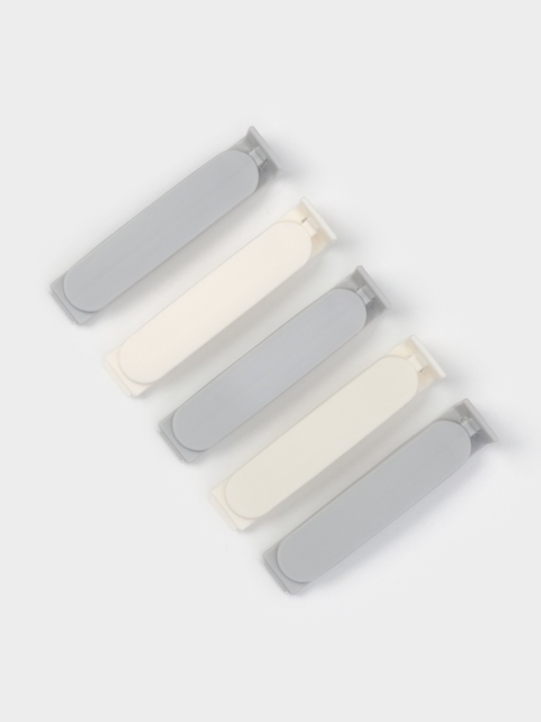Набор зажимов для пакетов 5 шт, 7х7,5х1,5 см, цвет белый/серый Набор зажимов для пакетов 5 шт, 7х7,5х1,5 см, цвет белый/серый