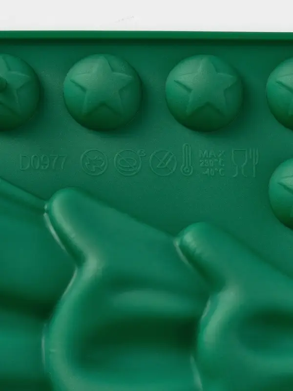 Форма для выпечки 5 ячеек Форма для выпечки 5 ячеек "Ёлки" 21.,5.14.2,5 см, цвет зеленый