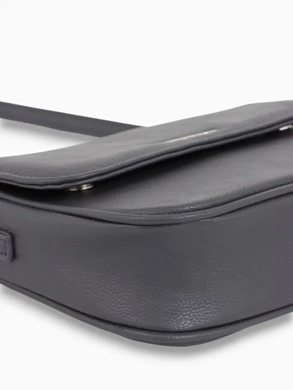 Сумка женская мессенджер TEXTURA на магните, 25&times;7.5&times;19 см, серая