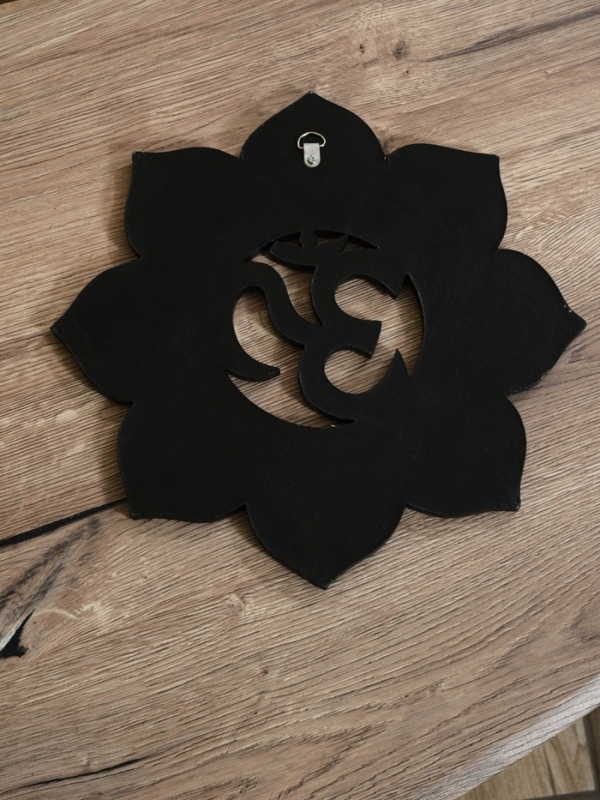 Панно резное МДФ "ОМ", 30х30х0,6 см, серебрянное основание