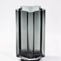 Ваза для цветов &laquo;Иви галант&raquo;, 24&times;12 см, стекло, чёрная