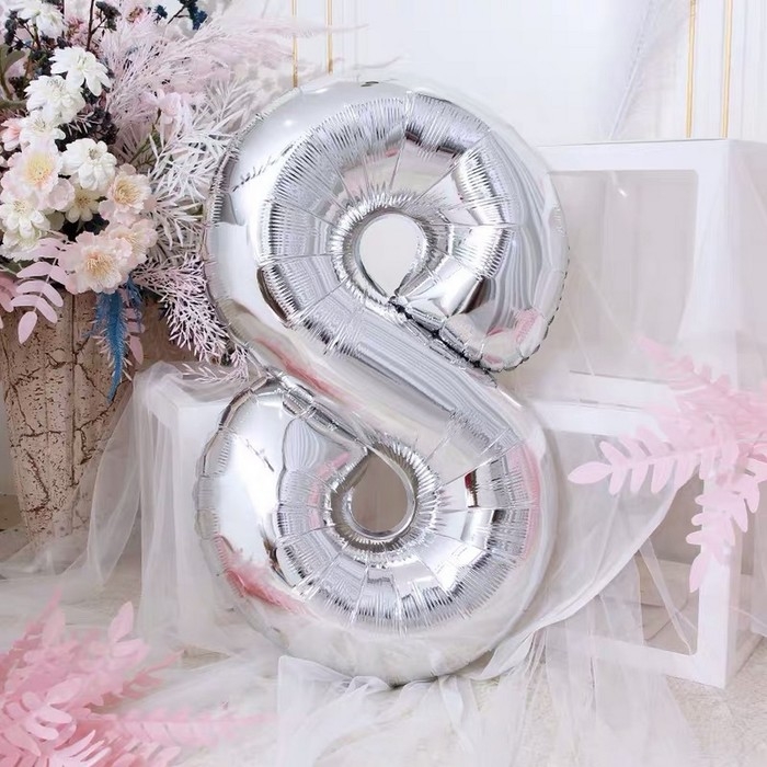 Шар фольгированный 40 Шар фольгированный 40", цифра 8, цвет серебряный
