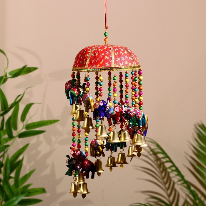 Интерьерная подвеска с колокольчиками  Интерьерная подвеска с колокольчиками "Милые слоники" 16х16х60 см  Микс