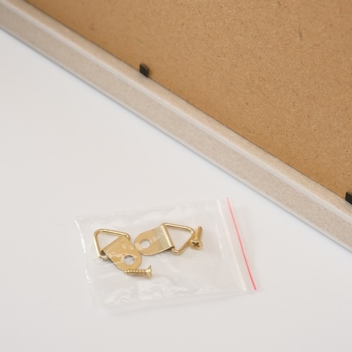 Фоторамка пластик на 4 фото 10х10 см "Стиль" с прищепками, белая 30х30х1,5 см