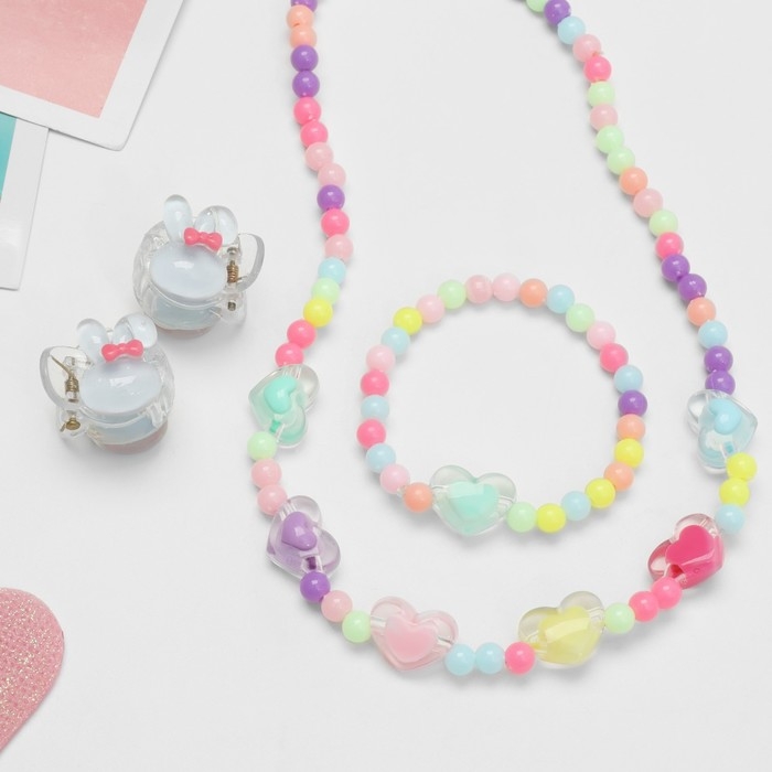 Комплект детский «Выбражулька» 4 предмета: 2 заколки, бусы, браслет, сердечки, цветной Комплект детский «Выбражулька» 4 предмета: 2 заколки, бусы, браслет, сердечки, цветной