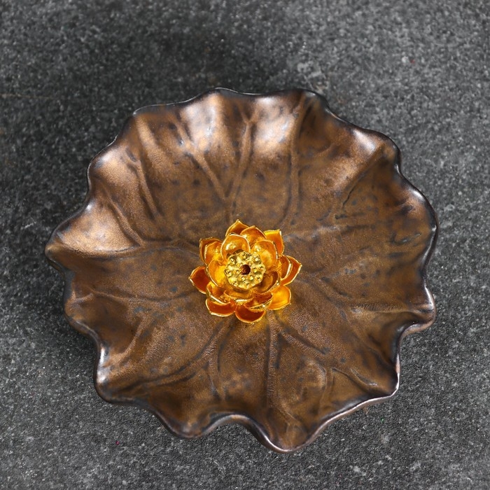 Подставка для благовоний "Мейли" бронзовый 10х4см