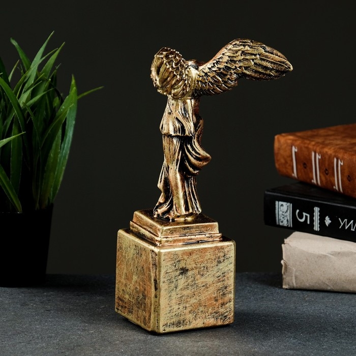 Фигура Фигура "Ника" бронза, 20,5х10,5см