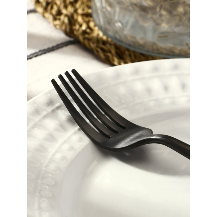 Вилка столовая из нержавеющей стали Magistro «Фолк», h=22 см, цвет чёрный Вилка столовая из нержавеющей стали Magistro «Фолк», h=22 см, цвет чёрный