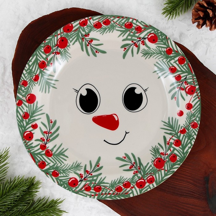 Новый год. Тарелка керамическая «Снеговик Крош», 20 см Новый год. Тарелка керамическая «Снеговик Крош», 20 см