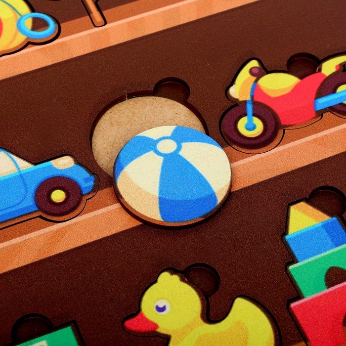 Сортер «Игрушки на полках» Сортер «Игрушки на полках»