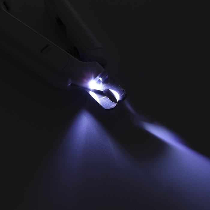 Умный когтерез для животных, с пилкой, LED фонарём, на батарейках Умный когтерез для животных, с пилкой, LED фонарём, на батарейках