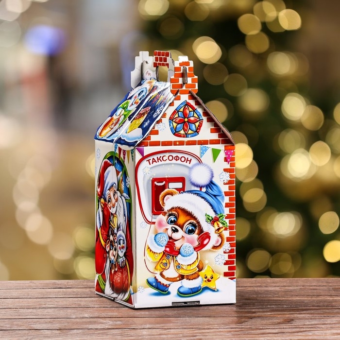 Новый год. Подарочная коробка Новый год. Подарочная коробка "Поздравление Деда Мороза" , Дом , 17,6 х 14,3 х 29 см.