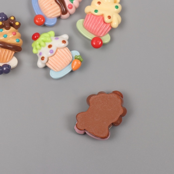 Декор для творчества пластик "Набор пирожных" набор 5 ш 3х2,3х1 см