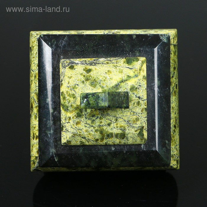 Шкатулка Шкатулка "Ларчик", 8х8х7 см, натуральный камень, змеевик