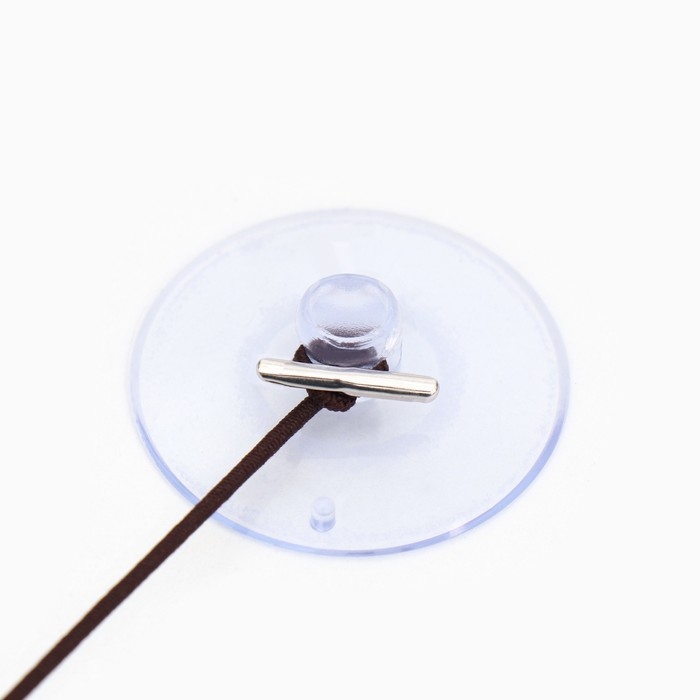 Шарик для кошек на присоске с бубенчиком, 4 см, красная/зеленая Шарик для кошек на присоске с бубенчиком, 4 см, красная/зеленая