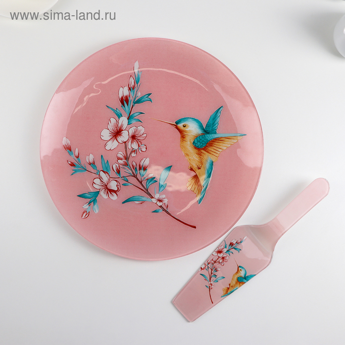 Тортовница стеклянная с лопаткой Доляна «Колибри», d=30 см, лопатка 26,5×7 см, цвет нежно-розовый Тортовница стеклянная с лопаткой Доляна «Колибри», d=30 см, лопатка 26,5×7 см, цвет нежно-розовый