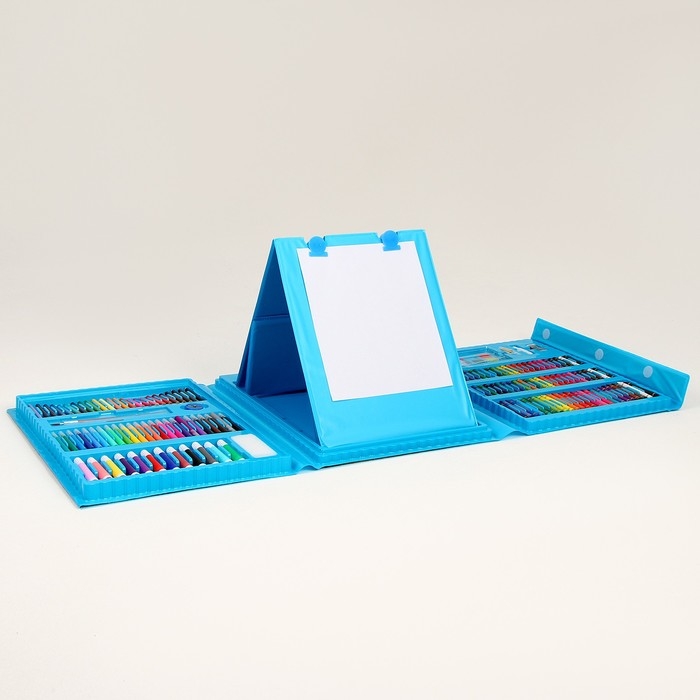 Новогодний набор для творчества «Веселый снеговик», с мольбертом, 208 предметов Новогодний набор для творчества «Веселый снеговик», с мольбертом, 208 предметов