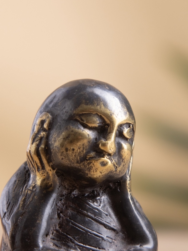 Сувенир бронза "Монах" 3х4х6 см