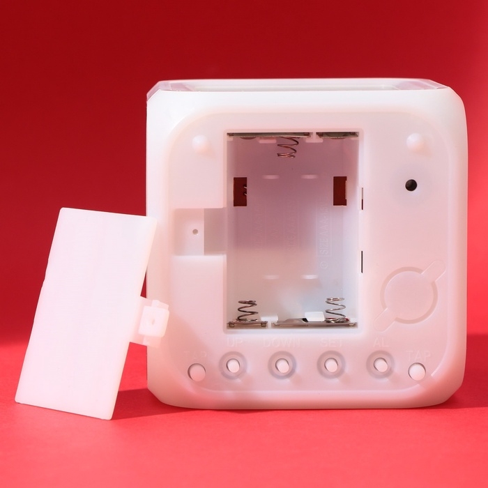 Часы будильник электронные «№1», мод.22, 7,8 х 7,8 см. Часы будильник электронные «№1», мод.22, 7,8 х 7,8 см.