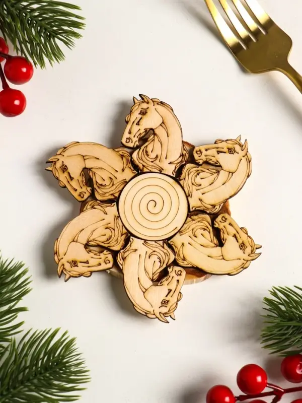 Подставка под горячее Лошадь Красотка , 11см, можжевельник Подставка под горячее Лошадь Красотка , 11см, можжевельник