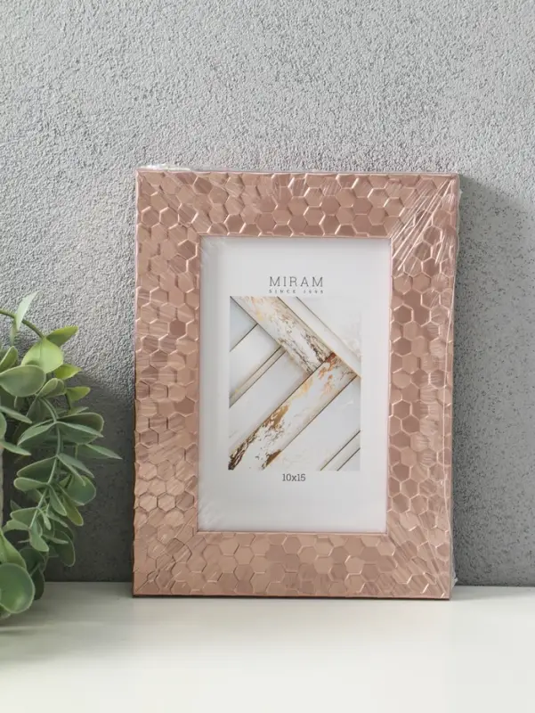 Фоторамка для фото 10&times;15 см &laquo;МИРАМ&raquo;, пластик, розовый, (пластиковый экран)