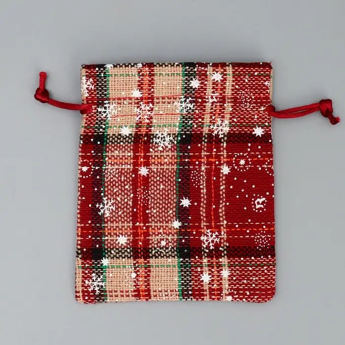 Мешочек подарочный холща «Сказка в лесу», снежинки, 10 х12 см +/- 1.5 см Мешочек подарочный холща «Сказка в лесу», снежинки, 10 х12 см +/- 1.5 см