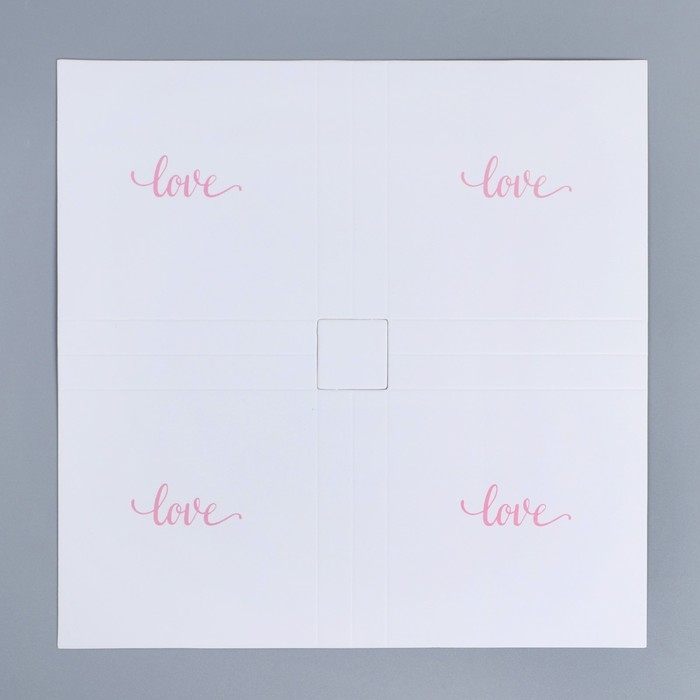 Коробка кондитерская для муссовых пирожных «Love», 17.8 х 17.8 х 6.5 см Коробка кондитерская для муссовых пирожных «Love», 17.8 х 17.8 х 6.5 см