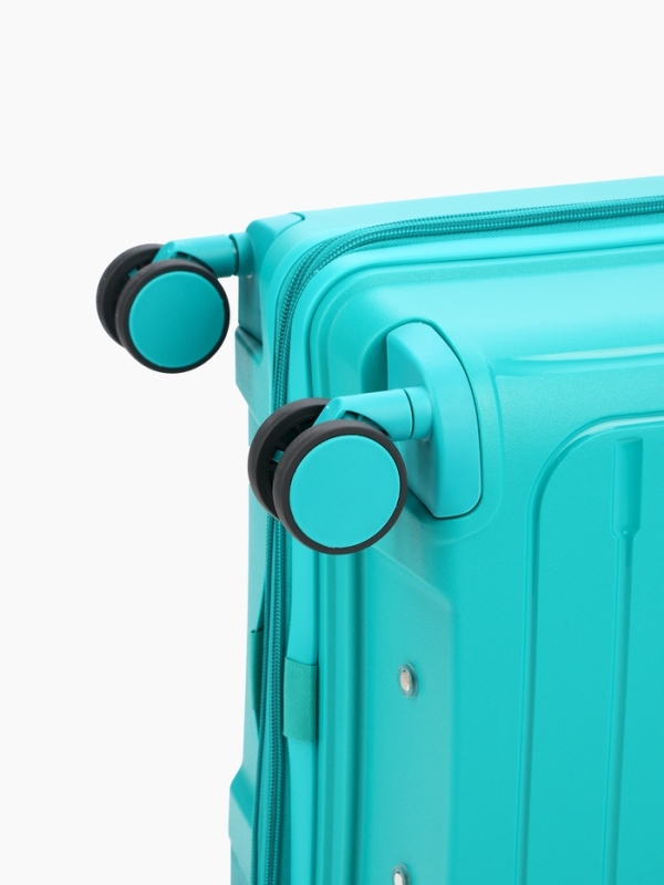 Чемодан 24 Чемодан 24", PP, 43*26*66, отд на молнии, код замок, 4 колеса, зеленый