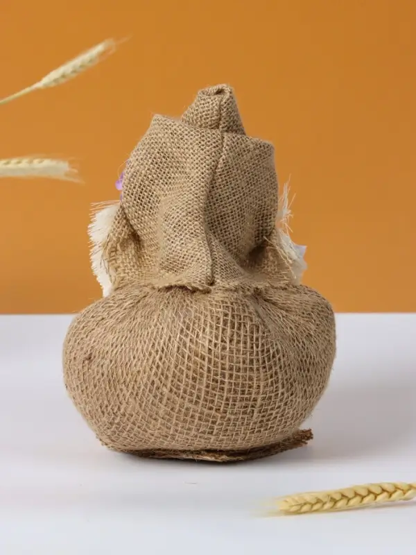 Фигурка - оберег &laquo;Домовой. Васек на мешковине, с караваем&raquo;, 24&times;18&times;18 см