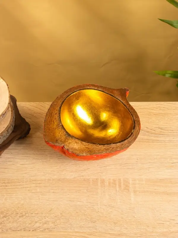 Чаша из кокоса, 19×22×10 см, красно-золотая Чаша из кокоса, 19×22×10 см, красно-золотая