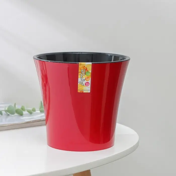 Кашпо для цветов со вставкой &laquo;Арте&raquo;, 2 л, цвет красно-чёрный