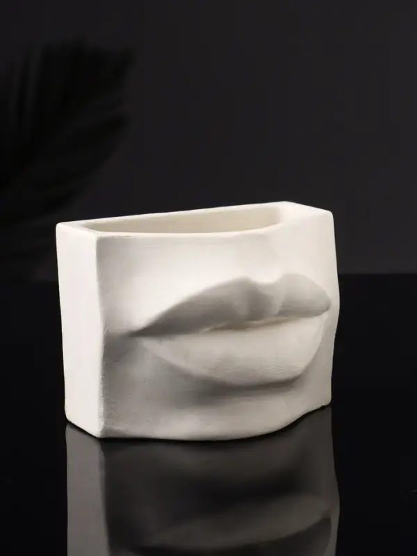 Кашпо "Губы" 10х8х7 см, натуральный, гипс