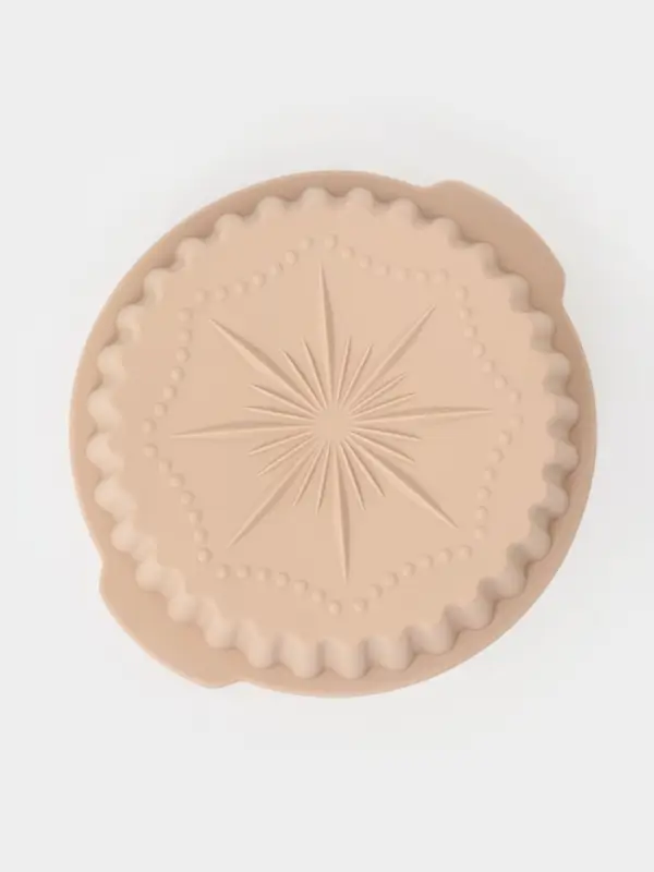 Форма для выпечки Доляна &laquo;Рифлёный круг. Звезда&raquo;, силикон, d=20 см, с ручками, бежевый