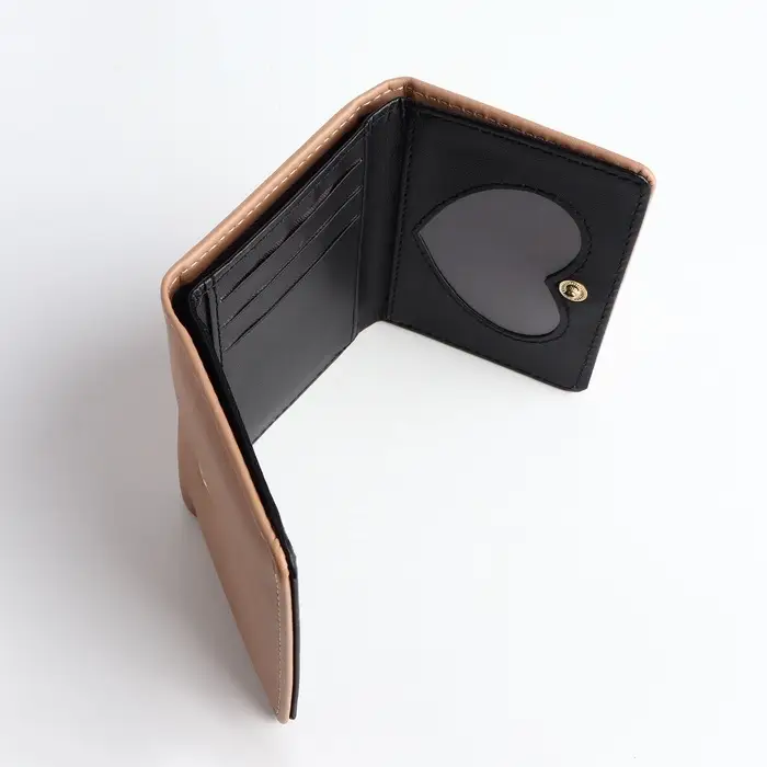 Кошелёк &laquo;Цветочек&raquo;, маленький, для девочки, на кнопке, бежевый