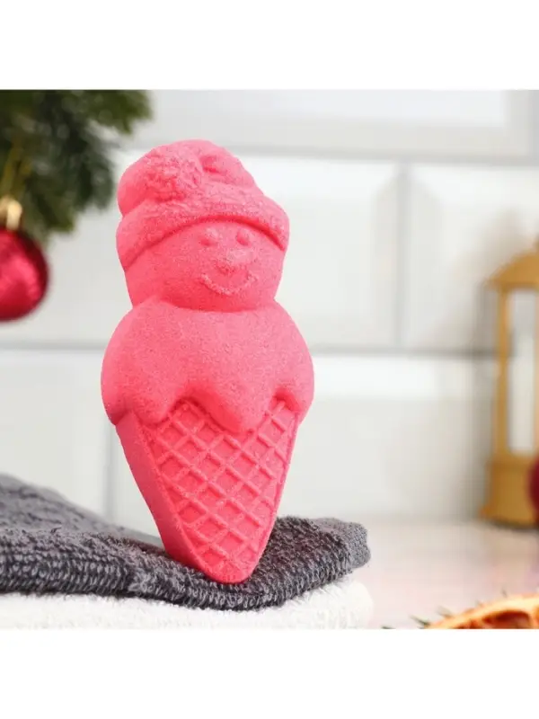 Бомбочка для ванн Бомбочка для ванн "Снеговик" с ароматом апельсина и корицы, 70 г