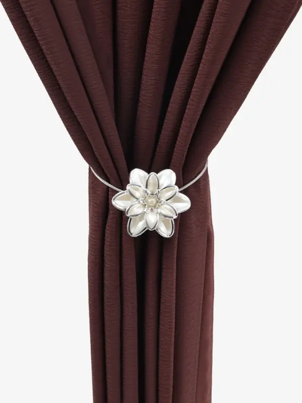 Подхват для штор &laquo;Георгин&raquo;, d=6 см, цвет серебряный, белый